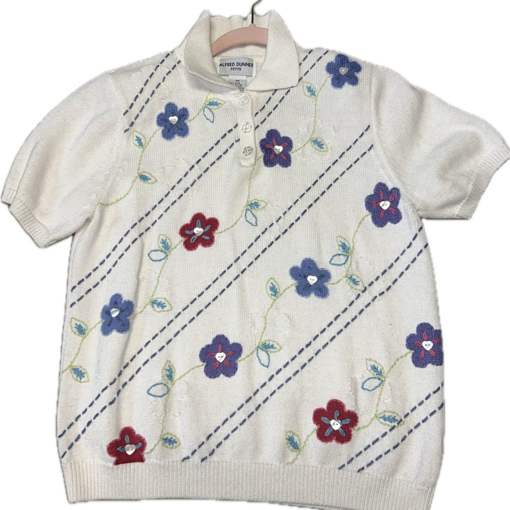 Vintage Alfred Dunner cream Ramie Embroidered short Sleeve Sweater Size petite.